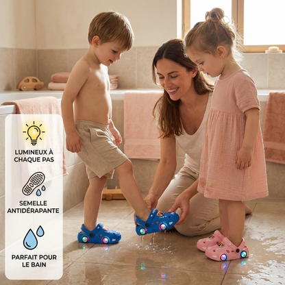 Claquettes enfant lumineuses avec motif voiture – sandales de bain avec semelle antidérapante