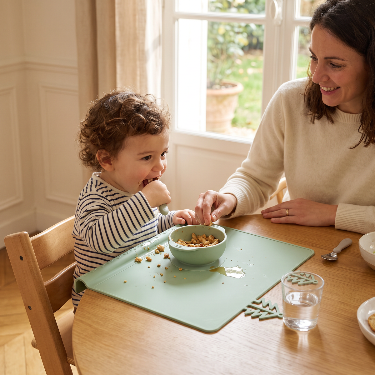 Tapis de Table en Silicone BabySafe Pratique et Hygiénique pour Bébé avec Bord Surélevé