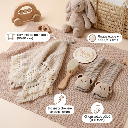 Coffret cadeau de soins pour bébé – Serviette, chaussettes ou bandeau & brosse de bain pour nouveau-né